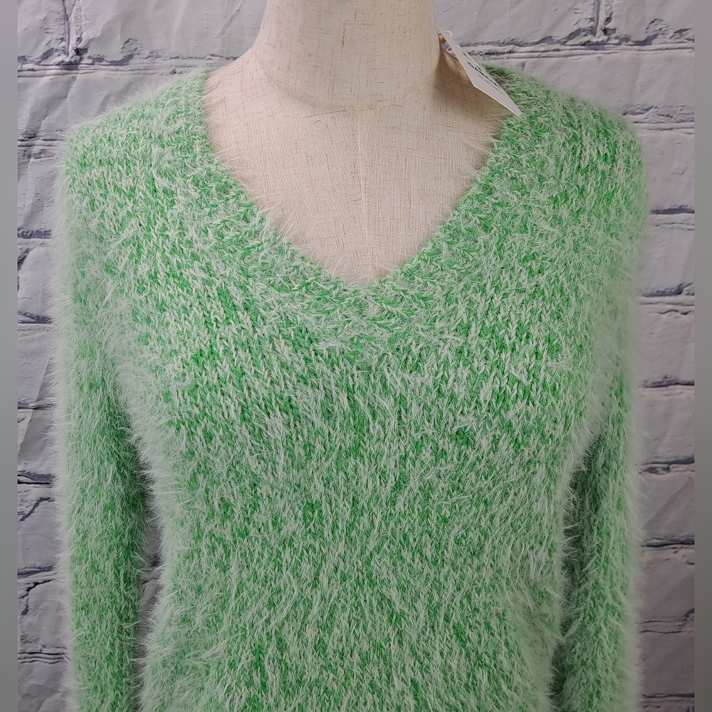 NWT Garcia Jeans Womens Green Fuzzy Sweater Mohair Like Acrylic Wool Nylon Small - Picture 10 of 16